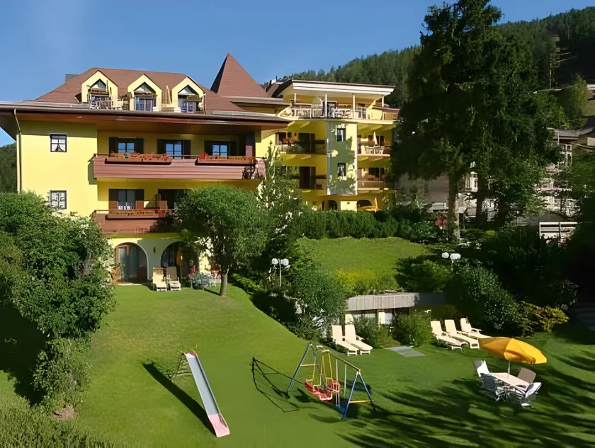 \"Villa Stella Apartment N57\" vicino all'impianto di risalita con Wi-Fi, balcone e giardino - Image 1