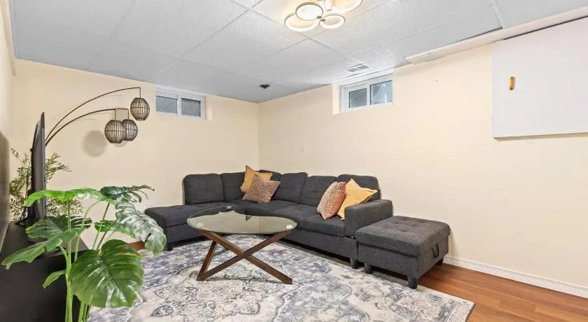 Serene Modern 2BR Retreat in Fairmont Near Airport & Downtown - Image 1