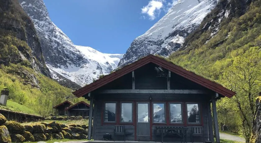 Melkevoll Bretun Camping - Image 1