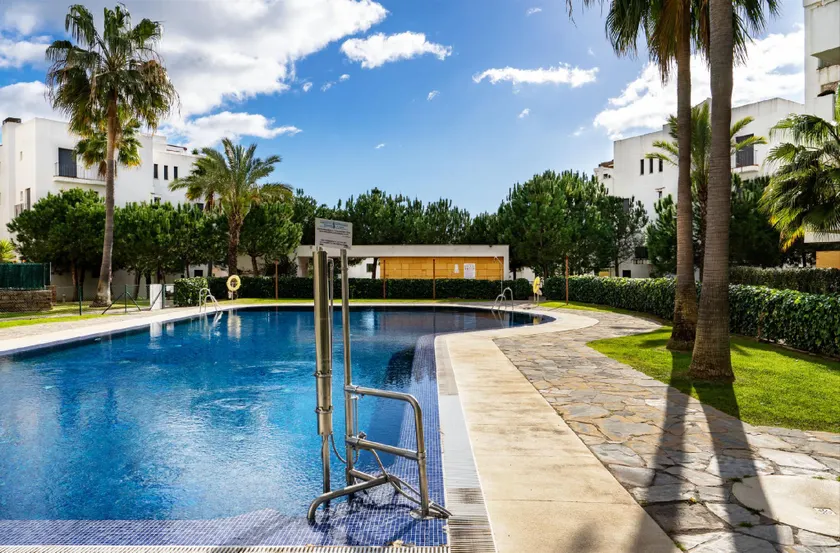 Apartment in La Cala de Mijas - Image 1