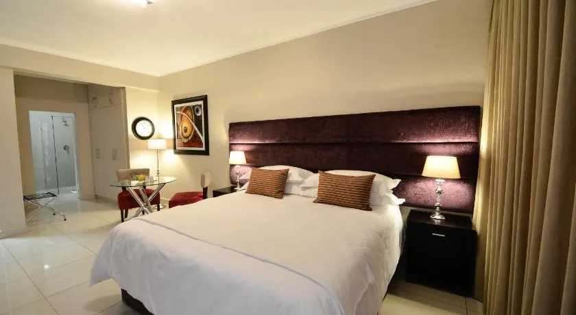 Vredenburg Boutique Lodge - Image 1