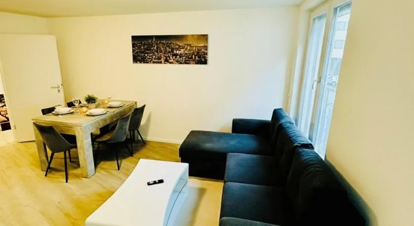 Cityresidenz Karlsruhe - Image 1