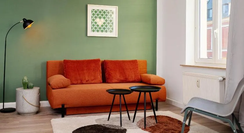 Stylisches Design Apartment - Zentrum Chemnitz - mit Parking - 2 Schlafzimmer - Homeoffice - WLAN und TV - Waschmaschine - 500m zum HBF - Paare - Geschaeftsreisende - Messe - Workation - Image 1