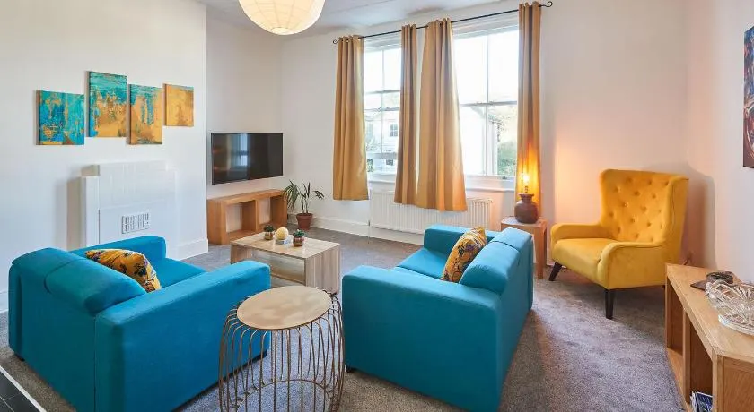 Beautiful Sea View Apartment in St Leonards on Sea - Image 1