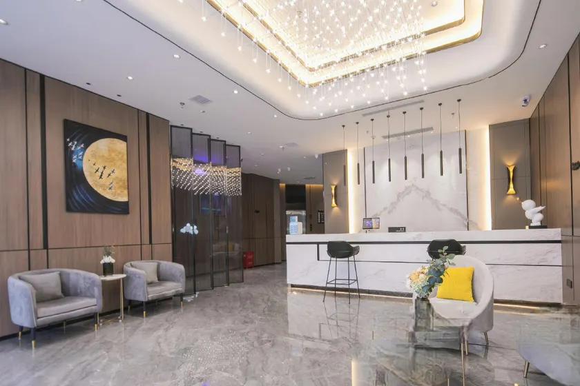 Riyue Fenghua Hotel (Shangqiu Vocational and Technical College) - Image 1