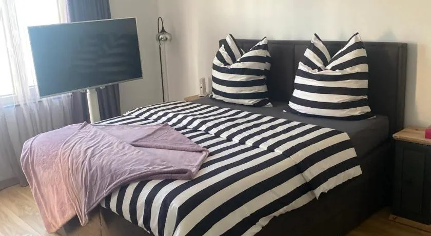 New komplett möblierte Wohnung-Zentral - Image 1
