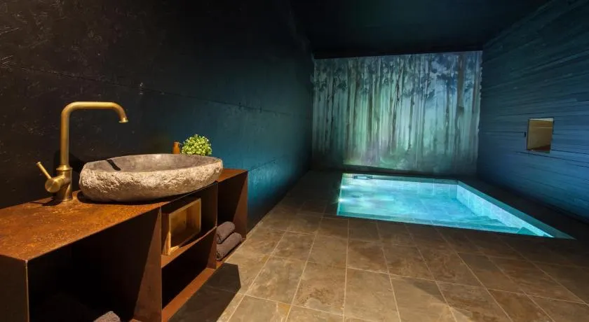 SUITE TESORO avec piscine spa hammam et jardin - Image 1