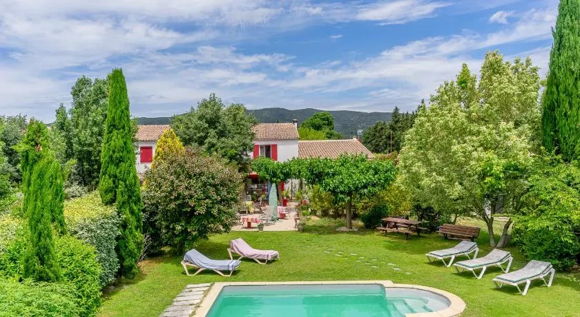 Clos des Hérissons - Chambres d'Hôte - Piscine & jardin - Image 1