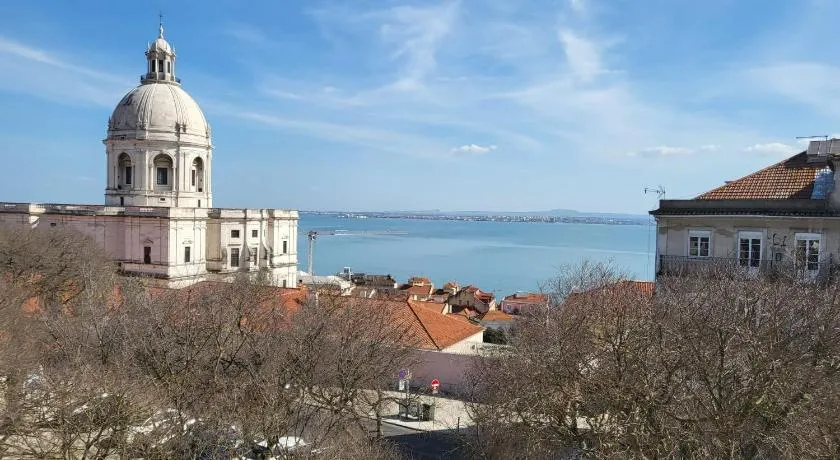 Pilar - Alfama River View - Image 1
