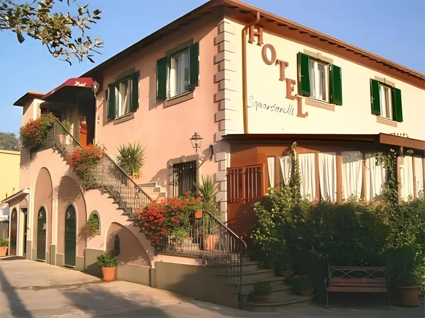 Hotel Squarciarelli - Image 1