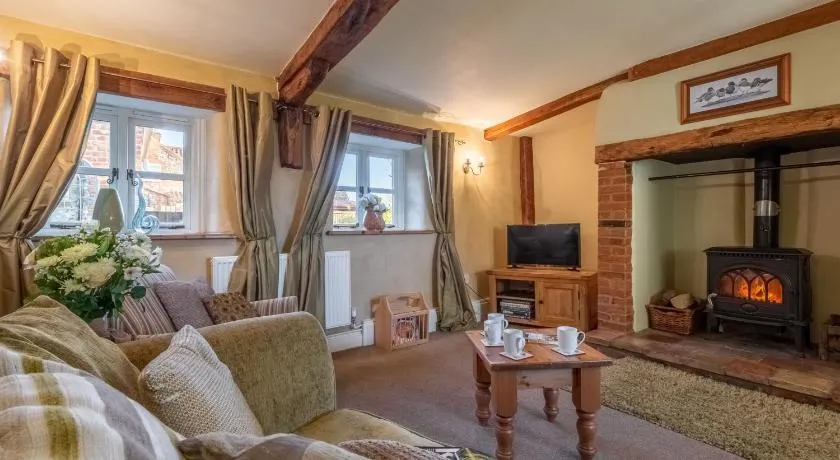Church Cottage CA - Image 1
