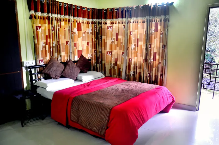 Radhanand Holiday Home - Image 1