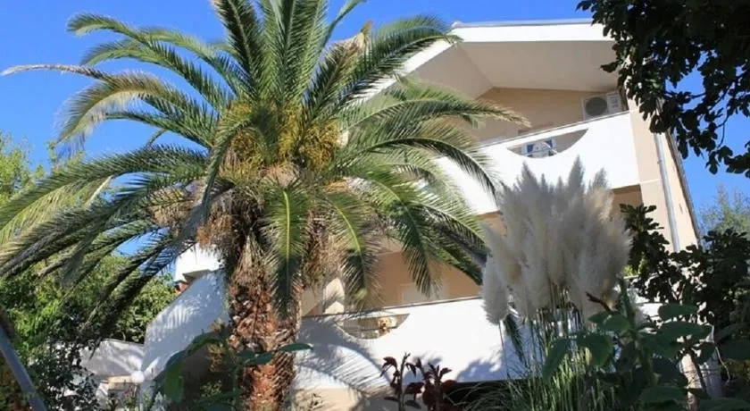 Apartments Ante - Image 1