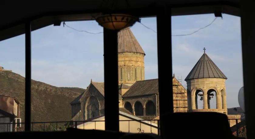 Hotel 12 Tve - Image 1