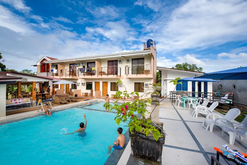 Greenfields Tourist Inn - Image 1