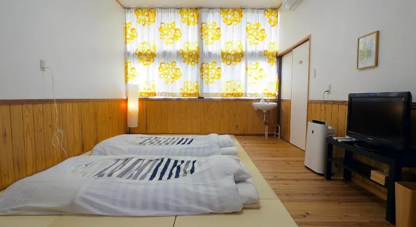 Mikan Hotel - Image 1
