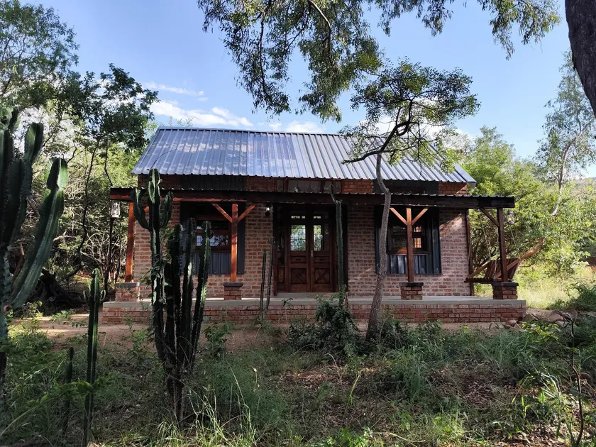 Bethesda Mountain Lodge - Image 1