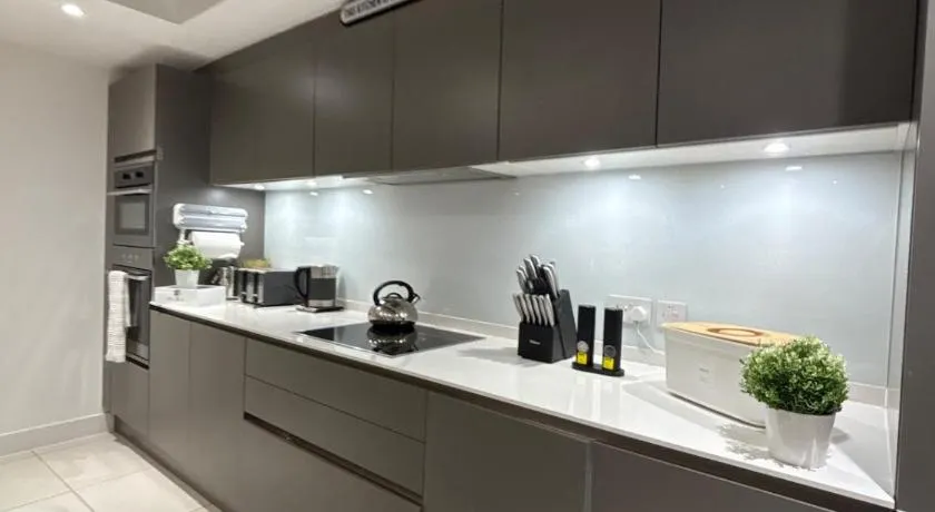 3 Bed home in central London Long stay - Image 1