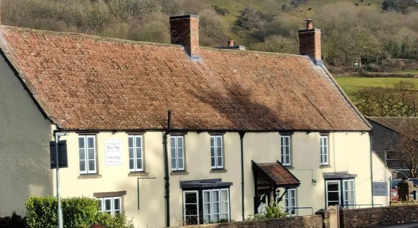 Old Manor House - Image 1