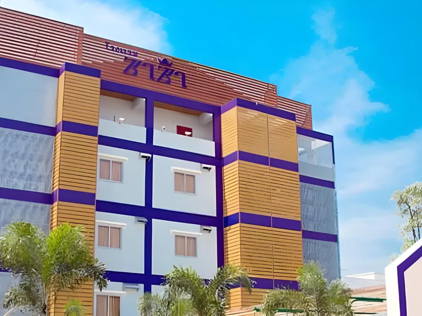 Zaza Hotel Bangpoo - Image 1