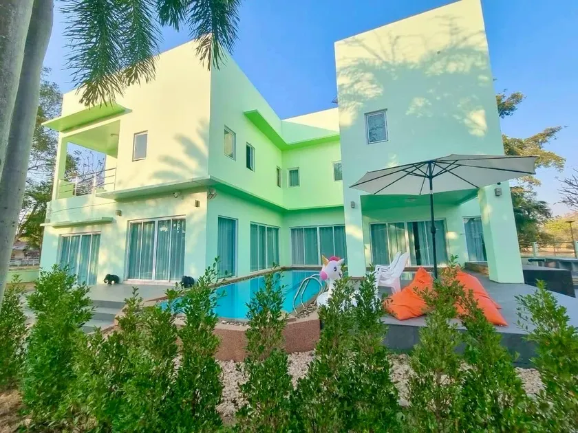 The Green House Pool Villa Udonthani - Image 1