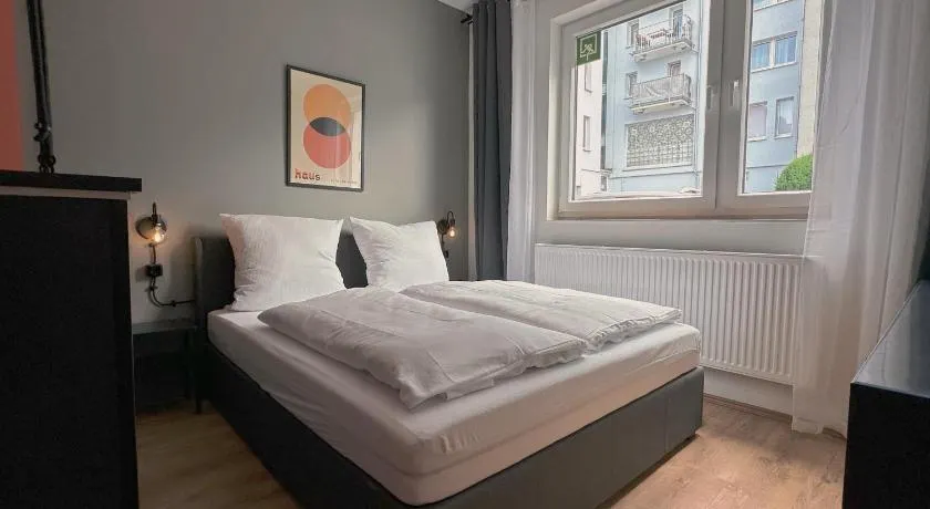CASE Living Marl - Image 1