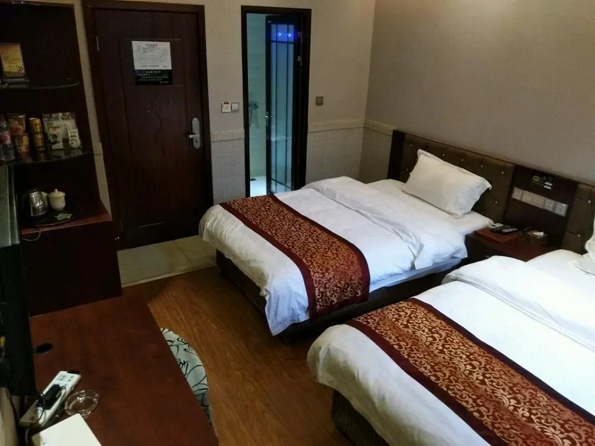 Kempinski Hotel - Image 1