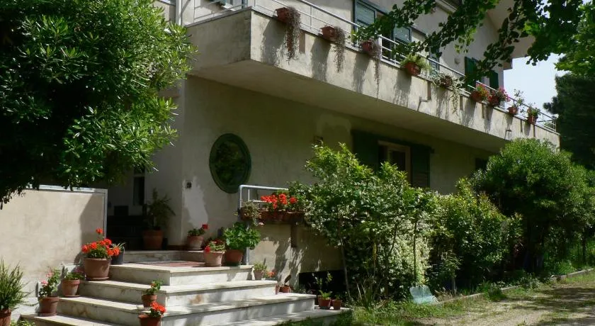 B&B Sun Garden - Image 1