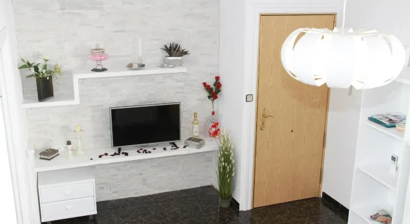 Shiny Per Family Apartment - Image 1