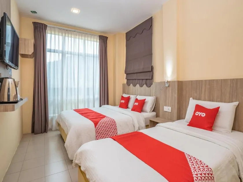 Hotel The Island - Image 1