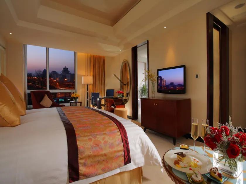 New Century Grand Changchun Hotel - Image 1
