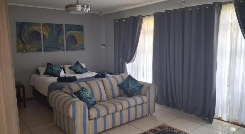 Oordt Street Retreat - Image 1