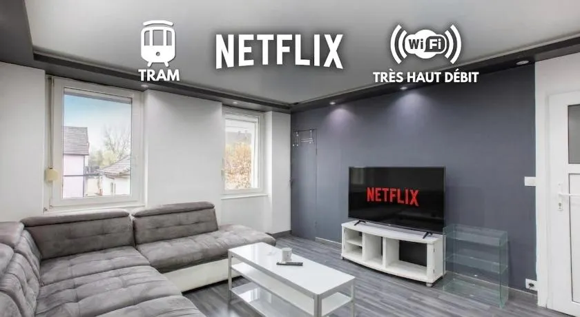 Appartement T2 Cosy avec Fibre et Stationnement Gratuit - Image 1