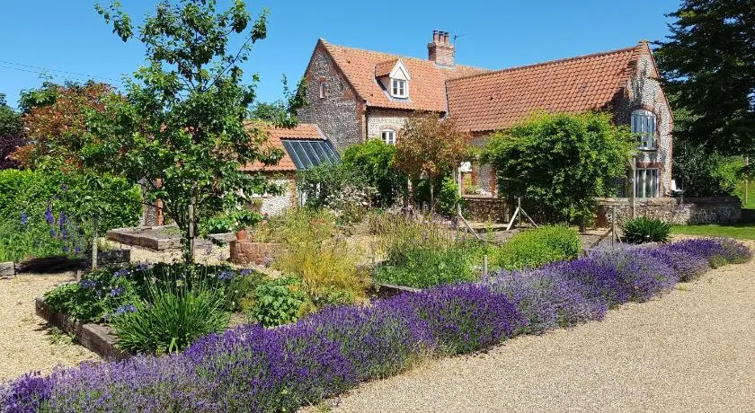 Keepers Cottage Guest House - Image 1