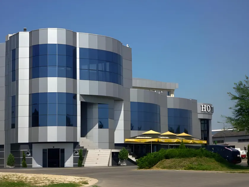 Hotel Ženeva Lux - Image 1