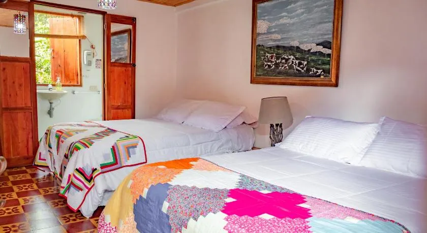 Hotel Kantarrana Urbana Jardin - Image 1