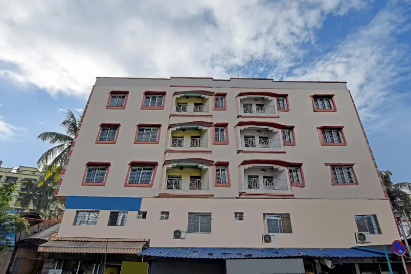Hotel O The Rest - Image 1
