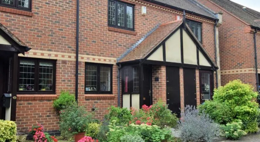 2 Bed in Shipston-on-stour oc-75870 - Image 1