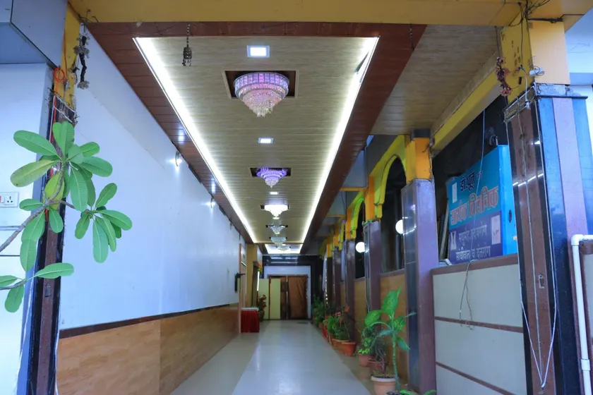 Mayura Lodge Residency - Image 1