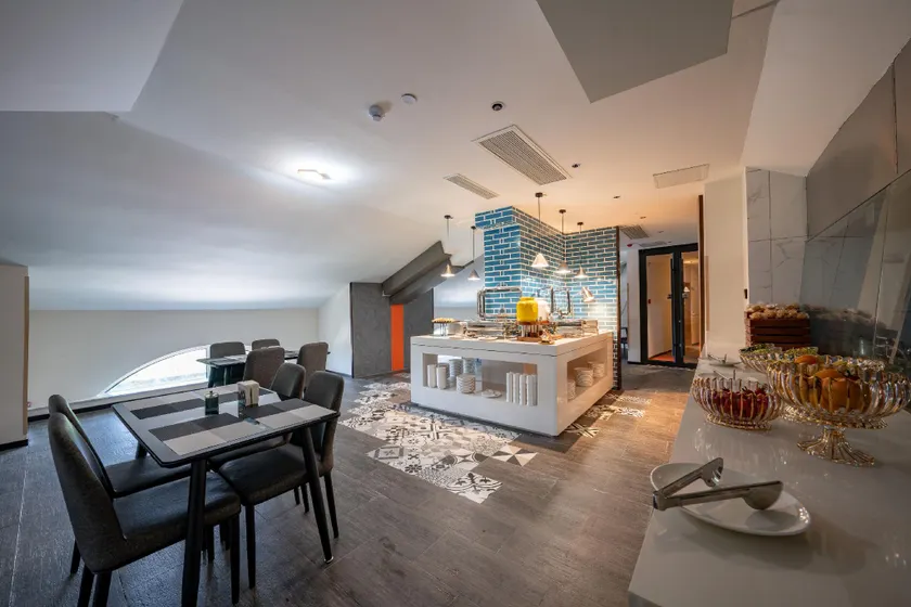 Mango Hotel (Jiyang Yinzhou Plaza Branch) - Image 1