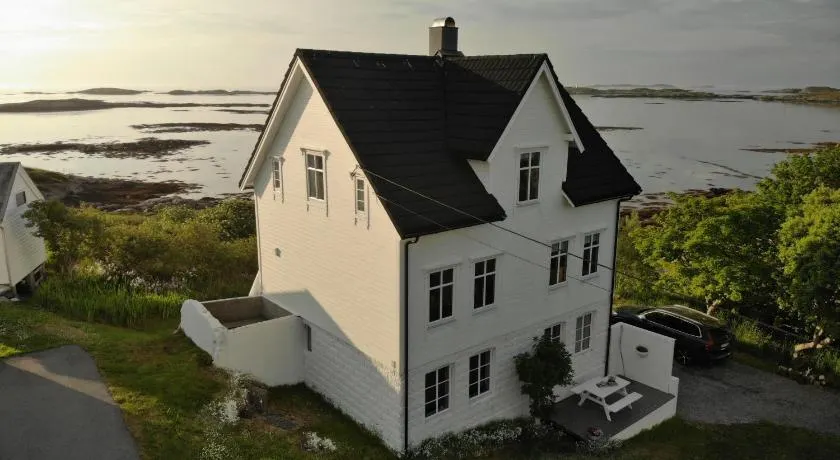 Finnøya with 180* Atlantic veiw - Image 1