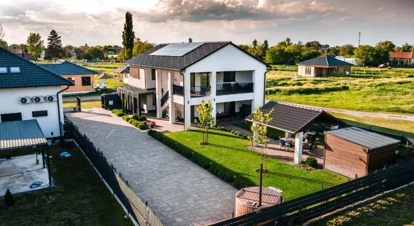 Erzsébet Vendégház Mórahalom - Image 1