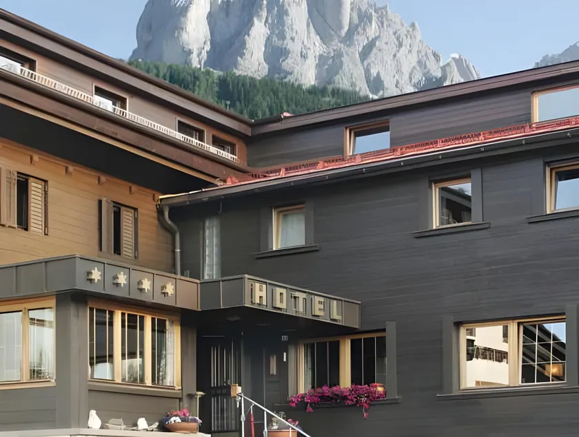 Monte Pana Dolomites Hotel - Image 1