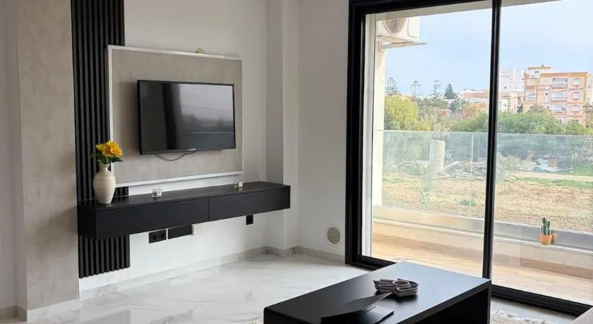 S2 Luxury Apartment with Pool & Seaside - Image 1