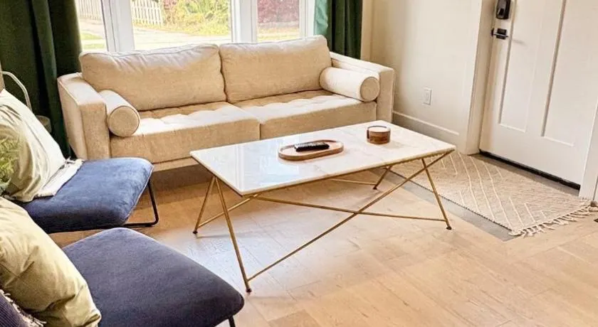 The Walnut on Victoria Park - 2 Bed 1 Bath - Image 1