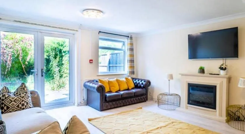 House Sleeps 5 - WiFi & Tv - Image 1