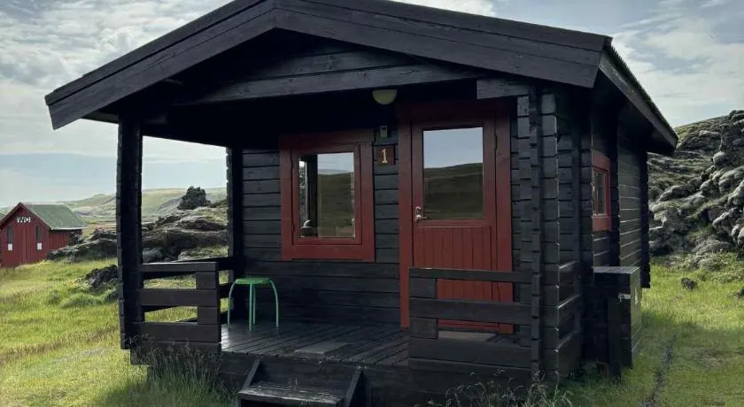 Hólaskjól Highland Center - Image 1