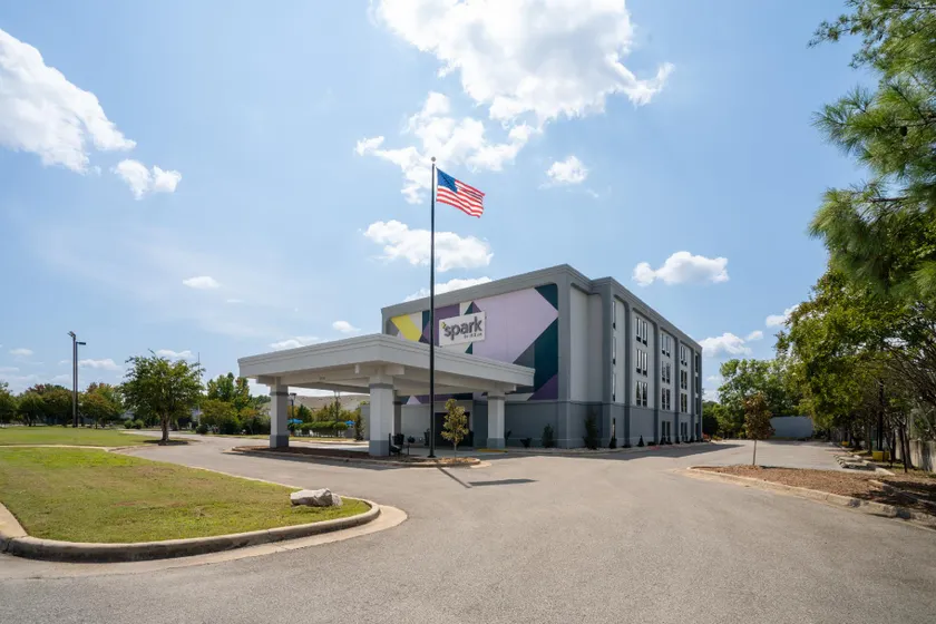 Spark by Hilton Decatur - Image 1