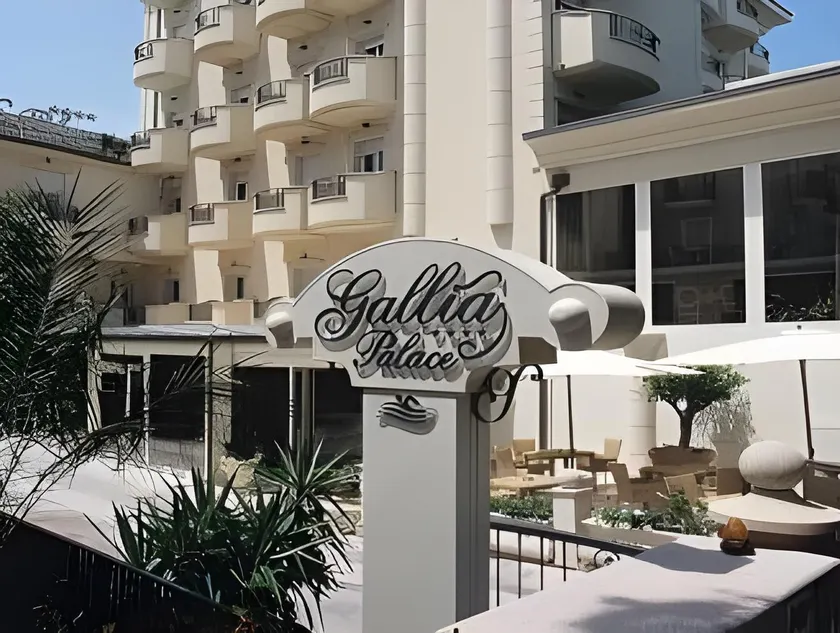 Hotel Gallia Palace - Image 1