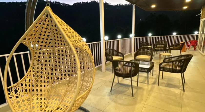 Hotel Maheshwari Tehri - Image 1